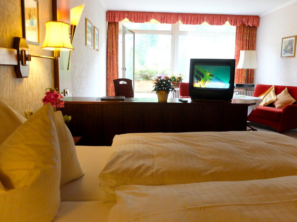 Hotel Valsana Am Kurpark Бад-Вільдбад Номер фото