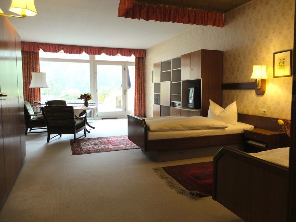 Hotel Valsana Am Kurpark Бад-Вільдбад Екстер'єр фото